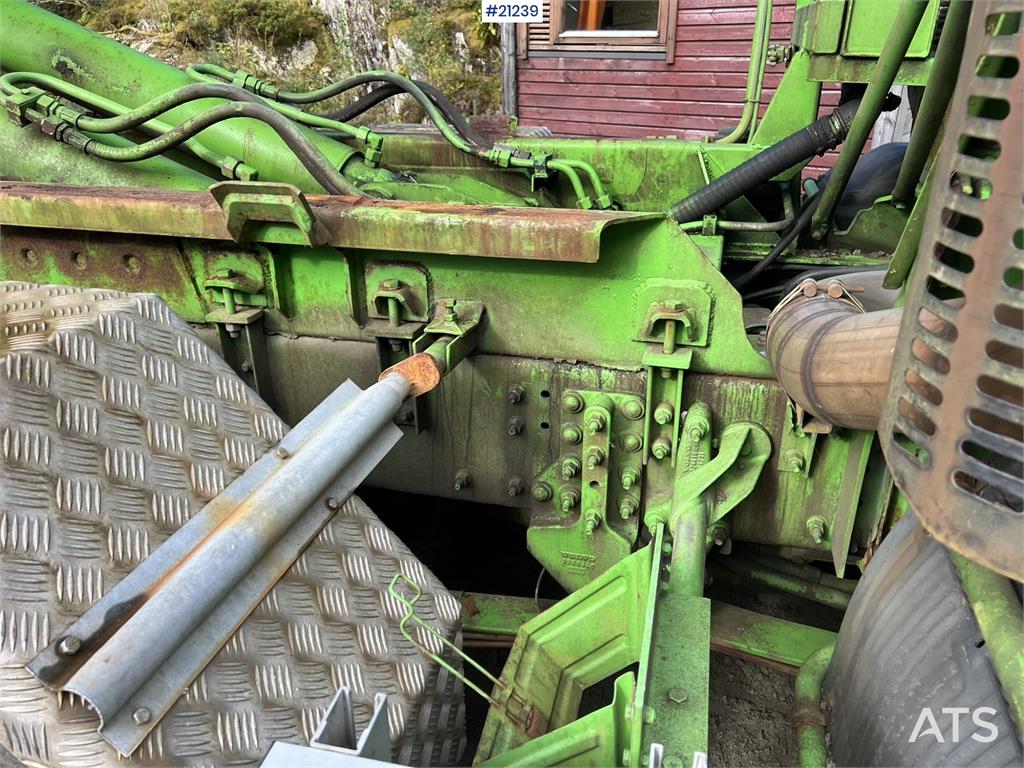 Volvo FM12 8x4 hook truck repair object w/ 20 t hook and