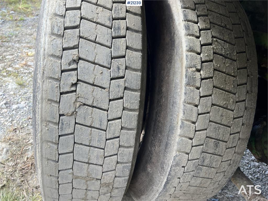 Volvo FM12 8x4 hook truck repair object w/ 20 t hook and