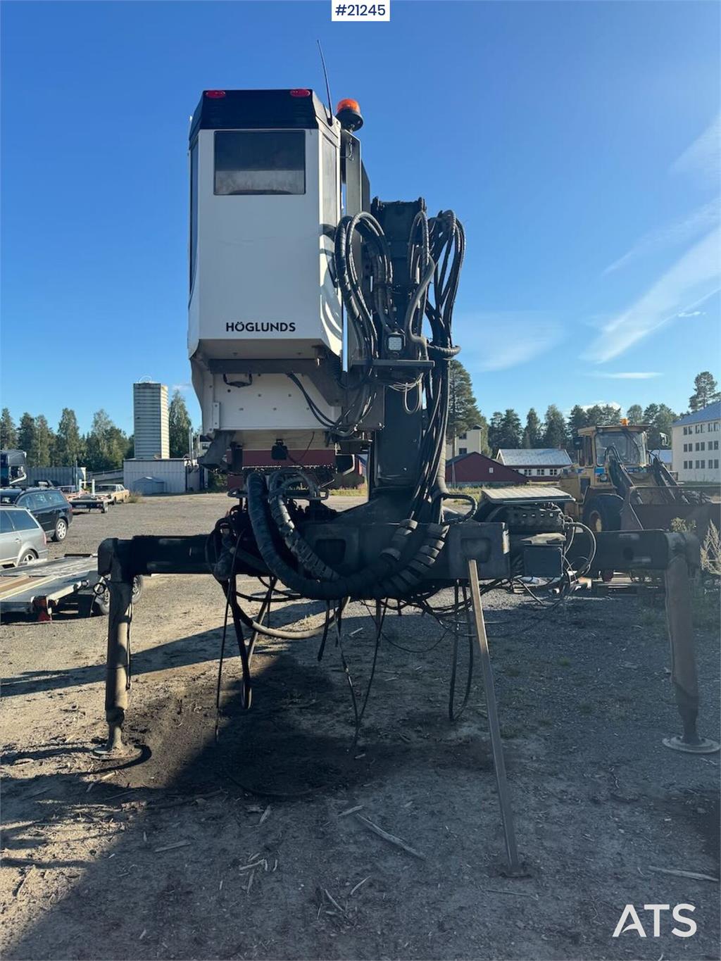 Epsilon M12 Timber Crane