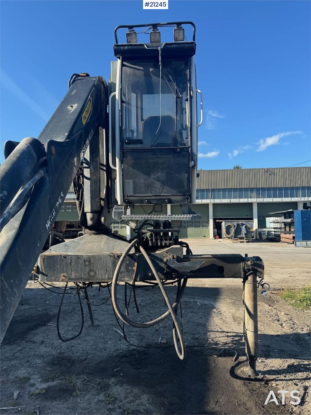 Epsilon M12 Timber Crane
