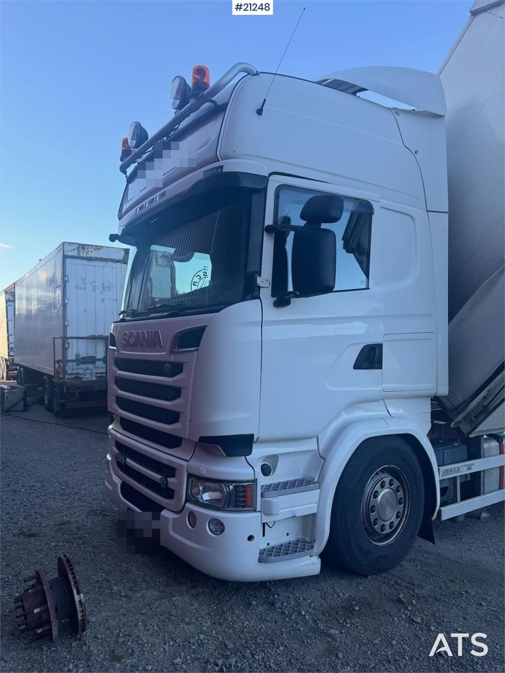 Scania R580 6x2 Wood chip truck w/ 2-way tipper. Delivere