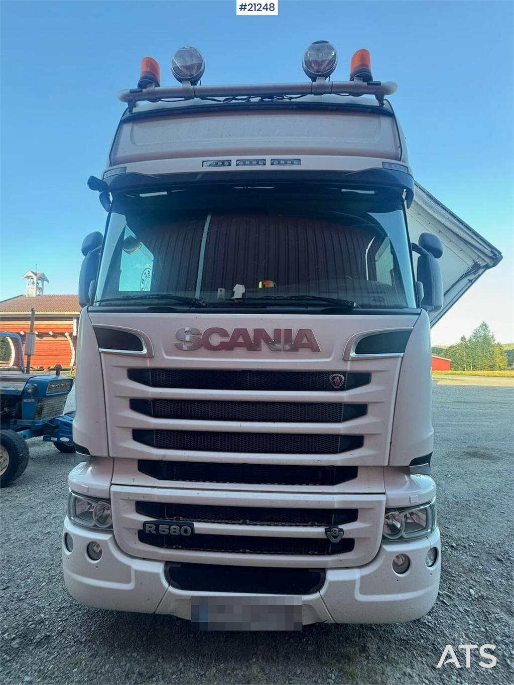 Scania R580 6x2 Wood chip truck w/ 2-way tipper. Delivere
