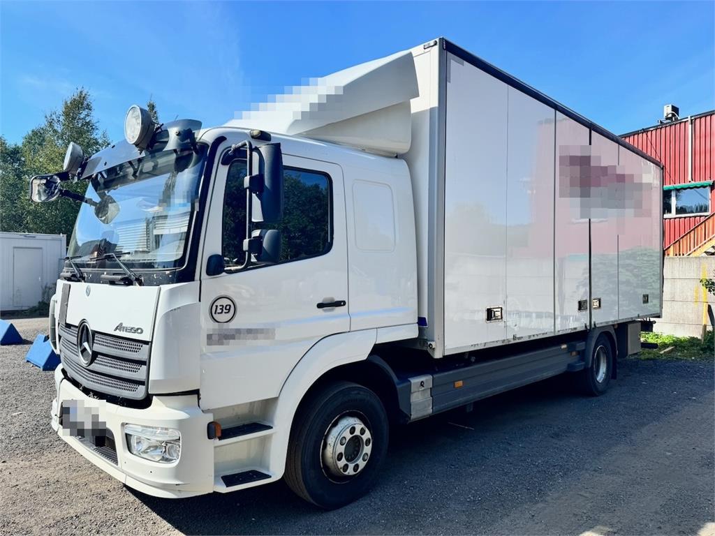 Mercedes-Benz Atego 4x2 Box Truck w/ Full Side Opening.