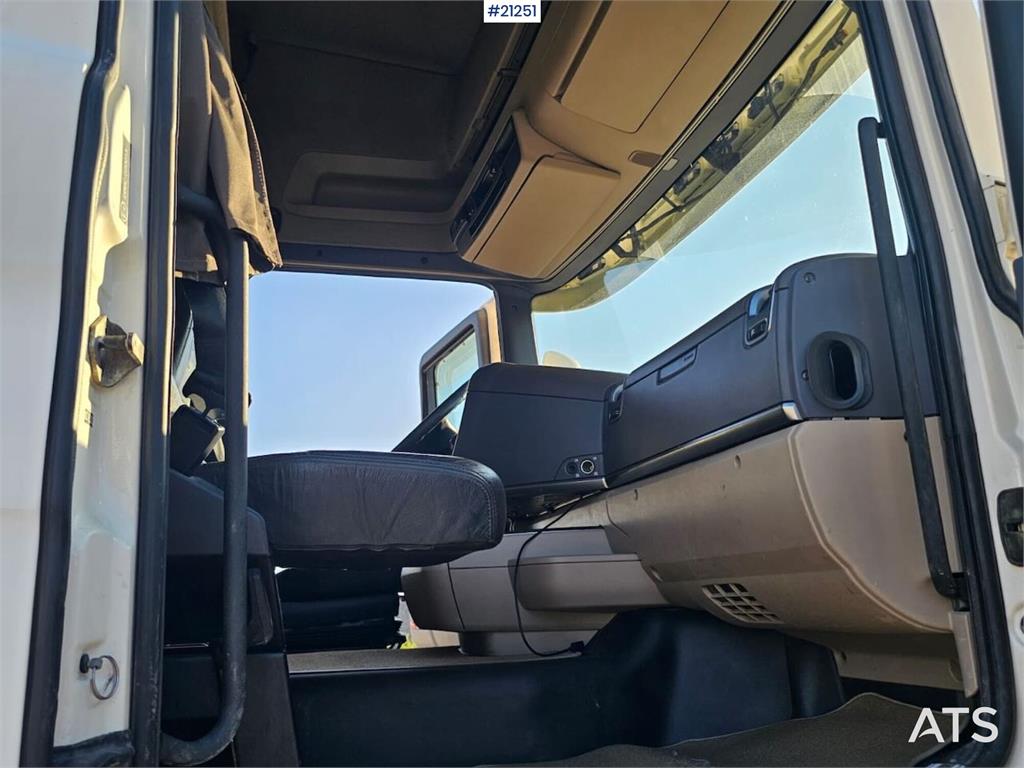 Scania R560 6x2 Tractorhead