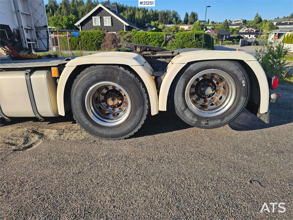 Scania R560 6x2 Tractorhead