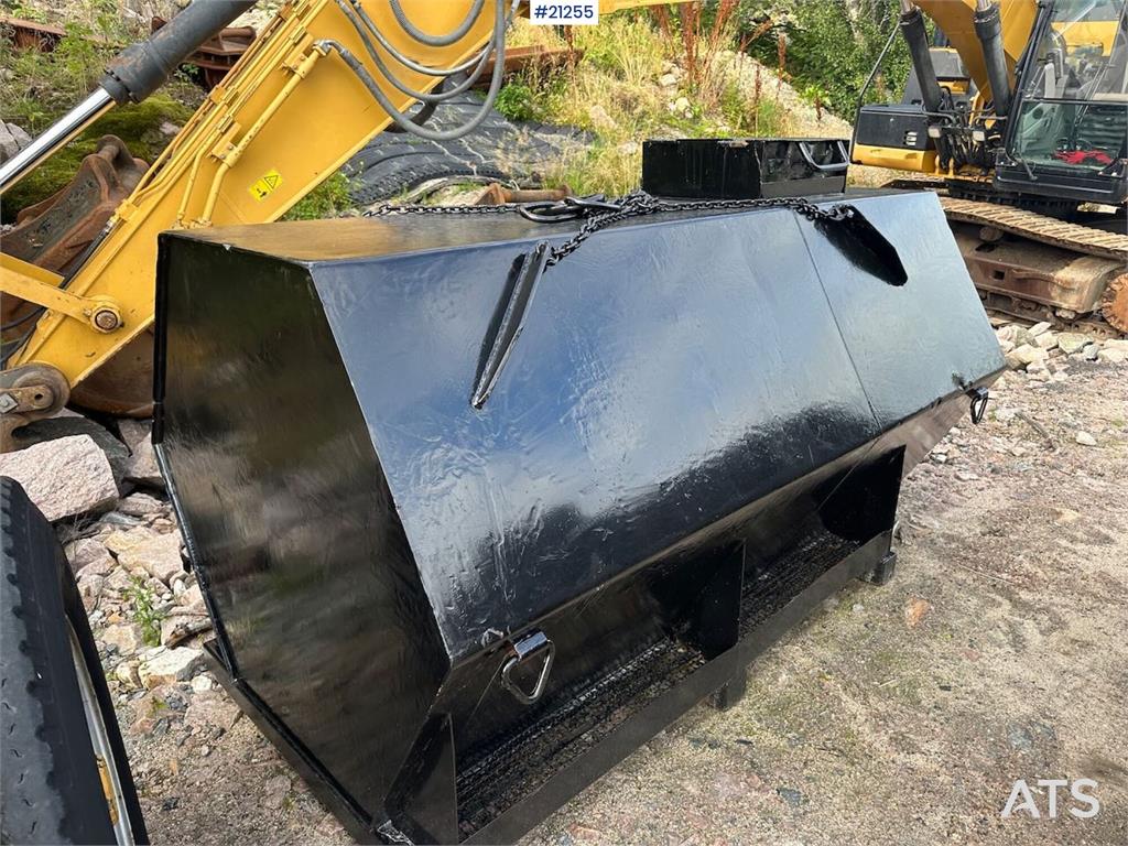 [Other] dieseltanker på 2000L