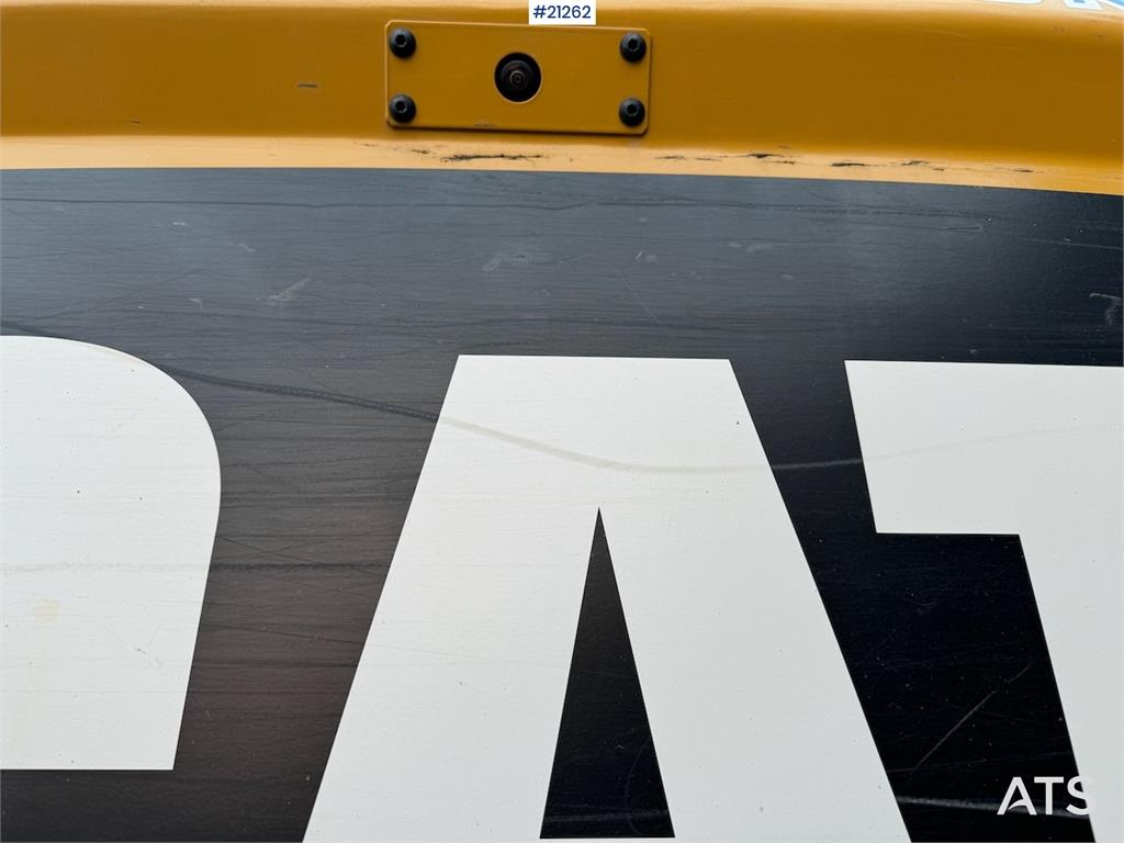 CAT 323