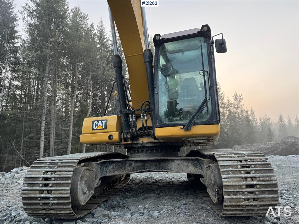 CAT 323