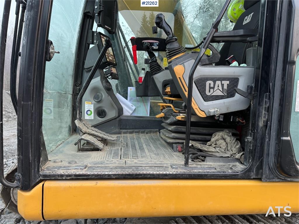 CAT 323
