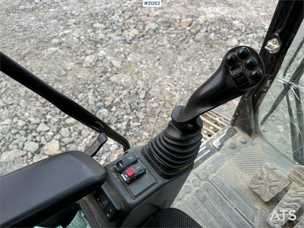 CAT 323