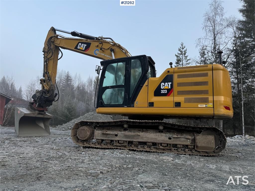 CAT 323