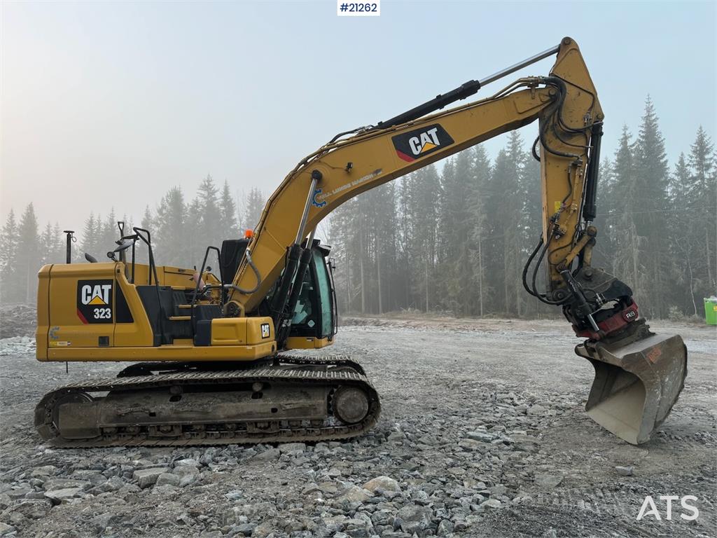 CAT 323