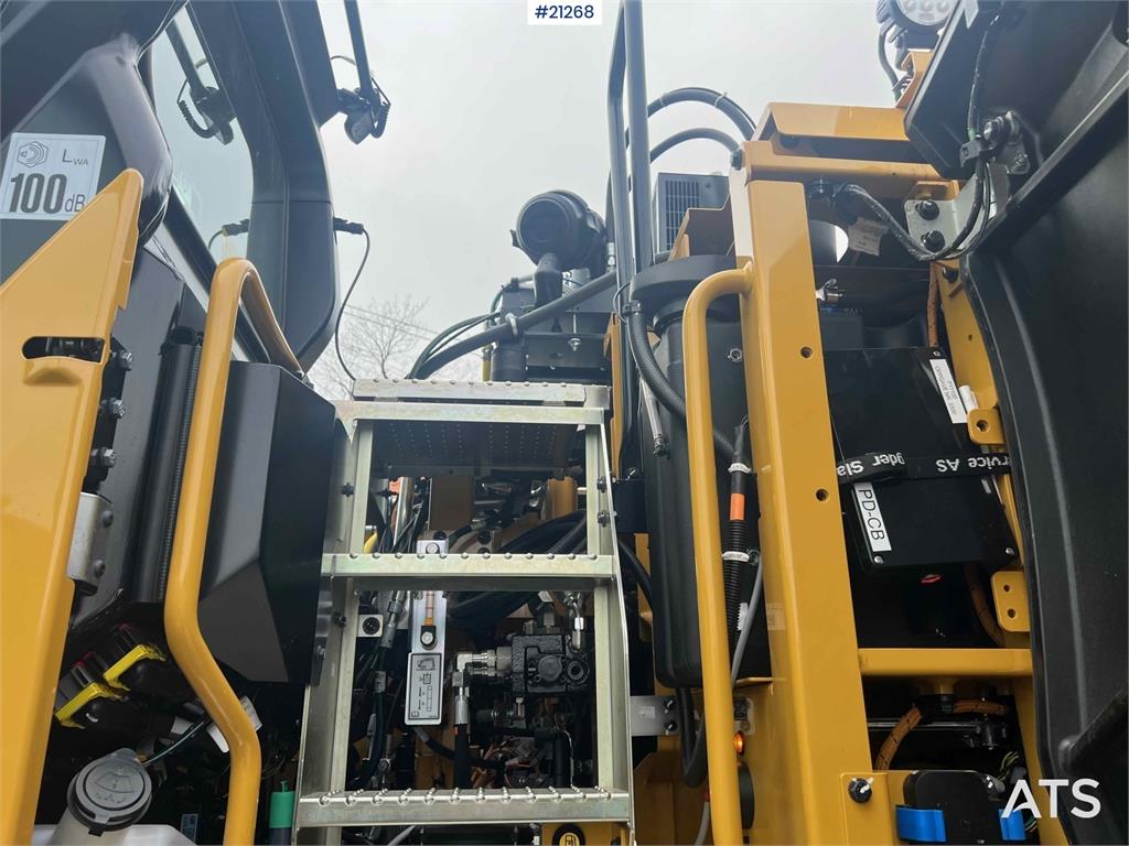 CAT M315