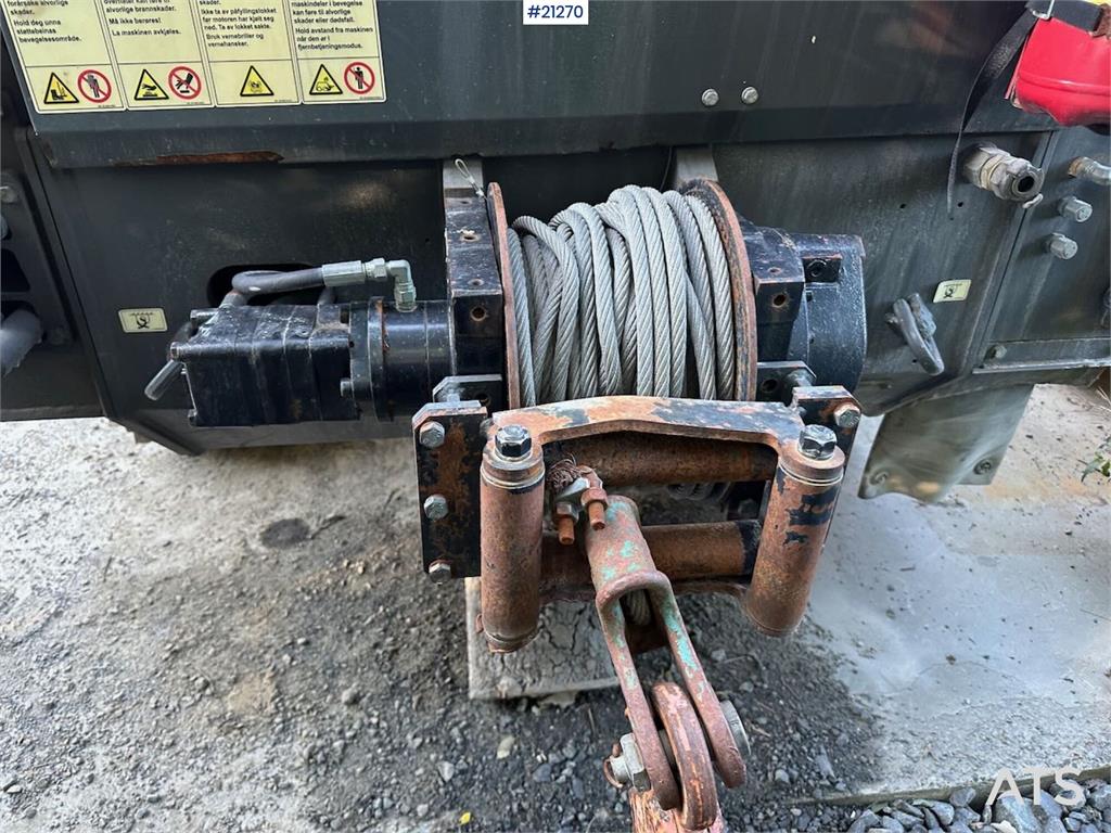 Sandvik Dino DC400Ri drilling rig w/ almost new chassis.