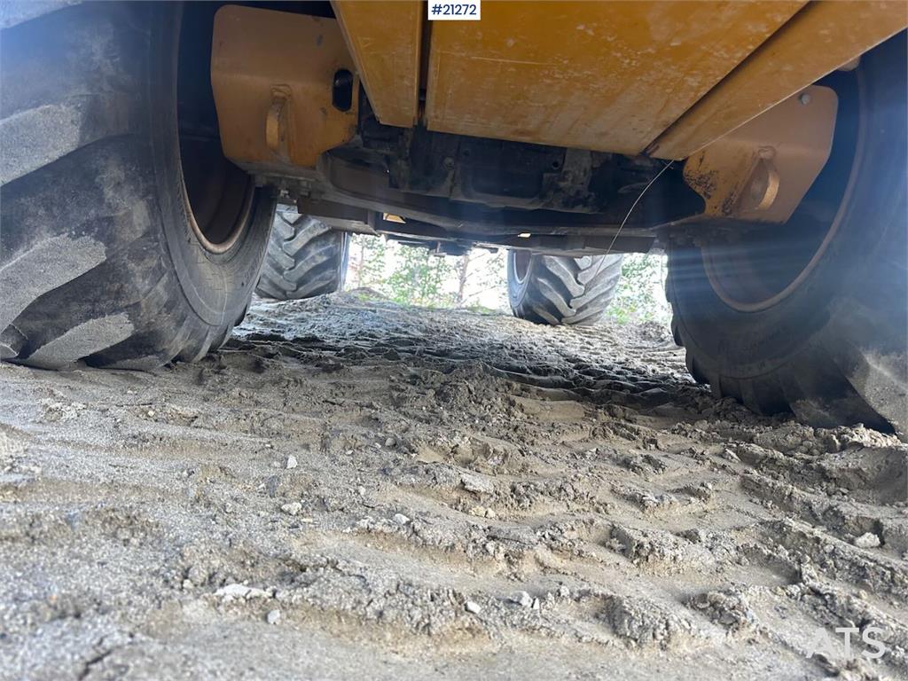 Hydrema 912GS dump truck w/white signs. WATCH VIDEO.