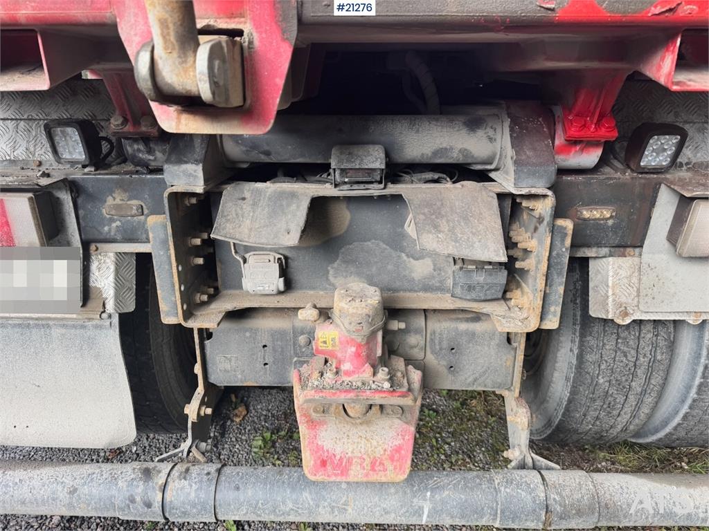 Iveco Trakker 500E6 6x4 Tipper. 135,000 km!
