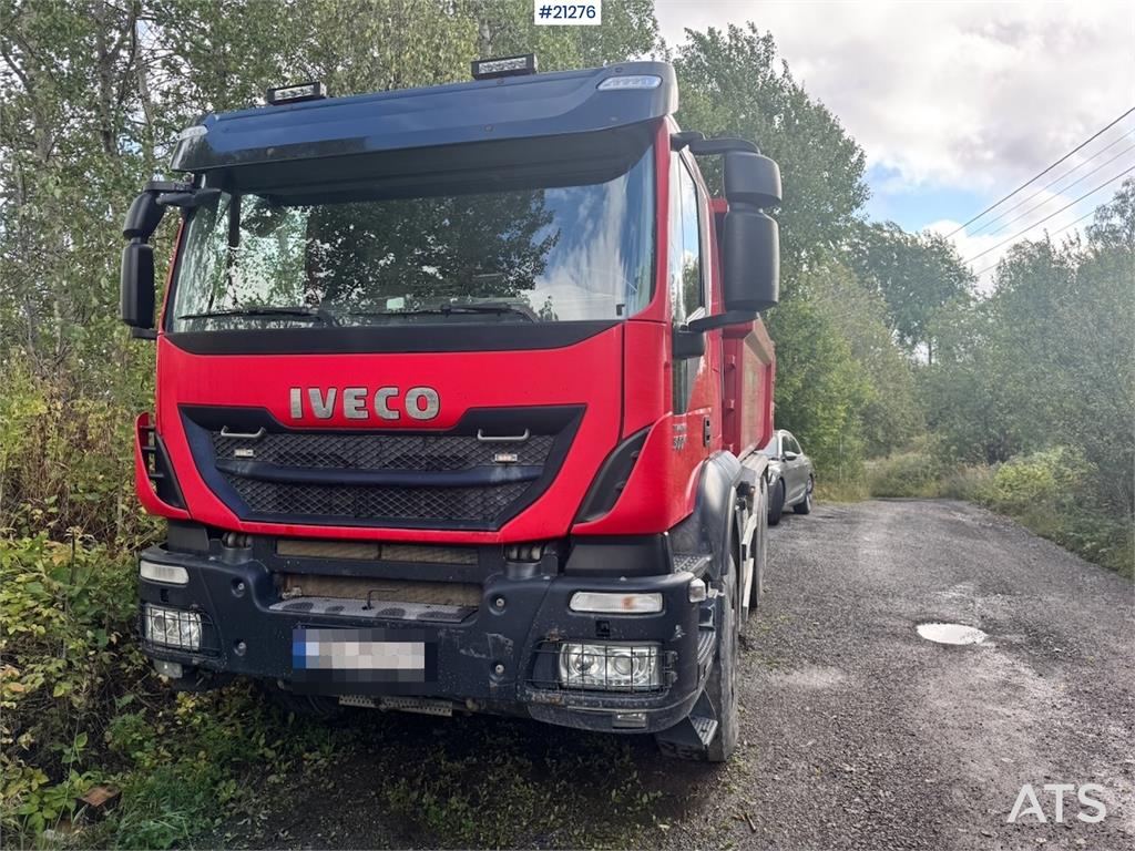 Iveco Trakker 500E6 6x4 Tipper. 135,000 km!