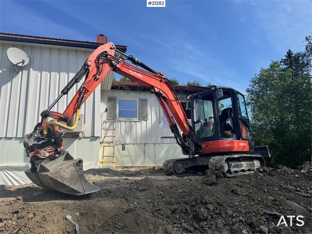 Kubota KX057-4 Tracked excavator w/ Rototilt and 2 bucket