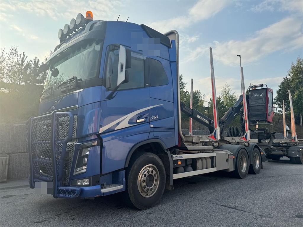 Volvo Fh750 6x4 Log Truck w/ 2019 Epsilon M12L Crane