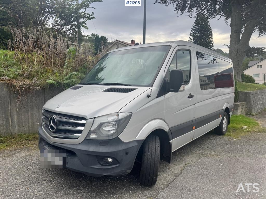 Mercedes-Benz Sprinter 316 Minibus. 12 seats and Euro 6.