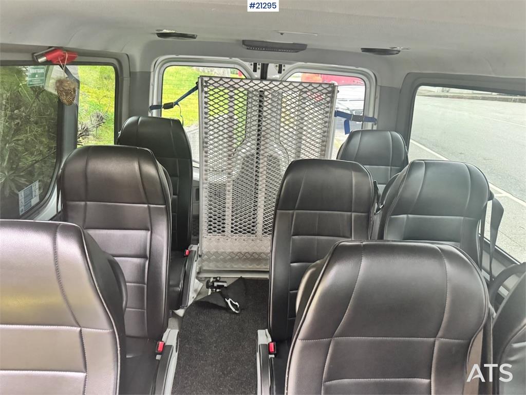 Mercedes-Benz Sprinter 316 Minibus. 12 seats and Euro 6.