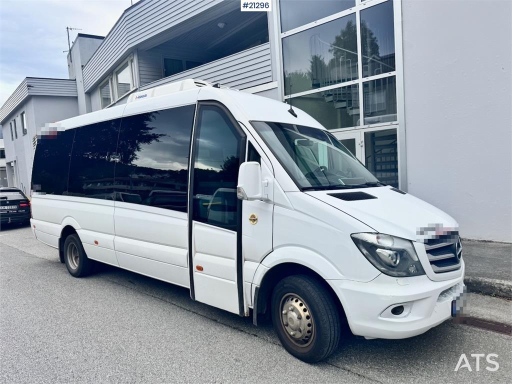 Mercedes-Benz Sprinter 519CDI Minibus. 21 seats.