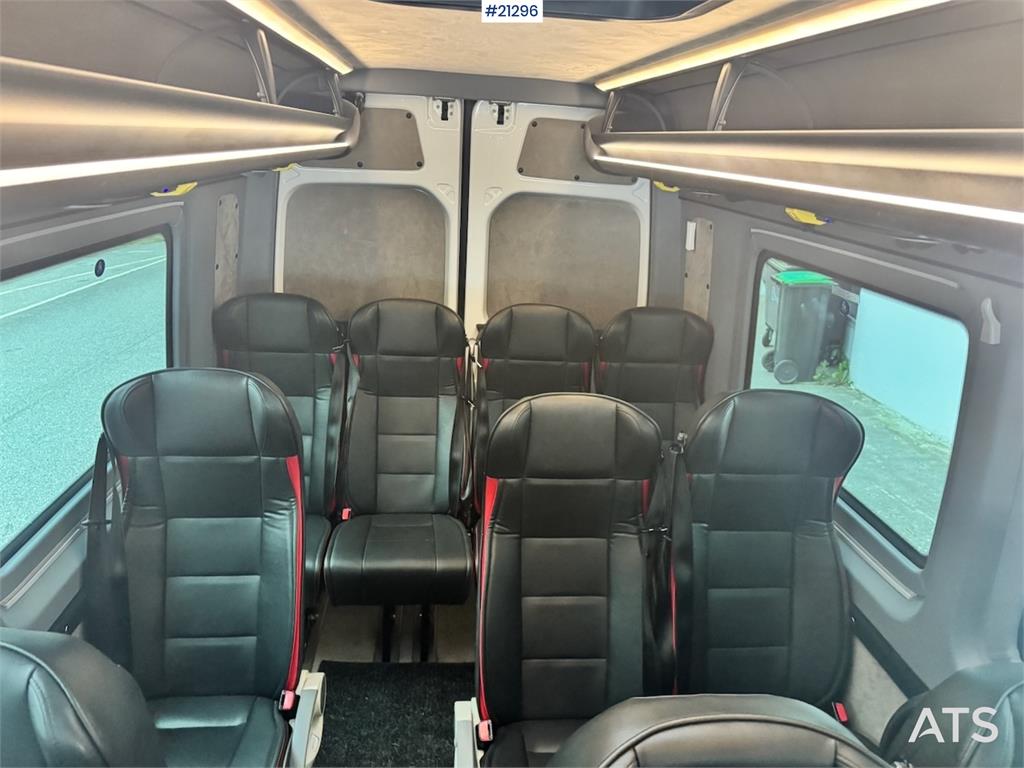 Mercedes-Benz Sprinter 519CDI Minibus. 21 seats.