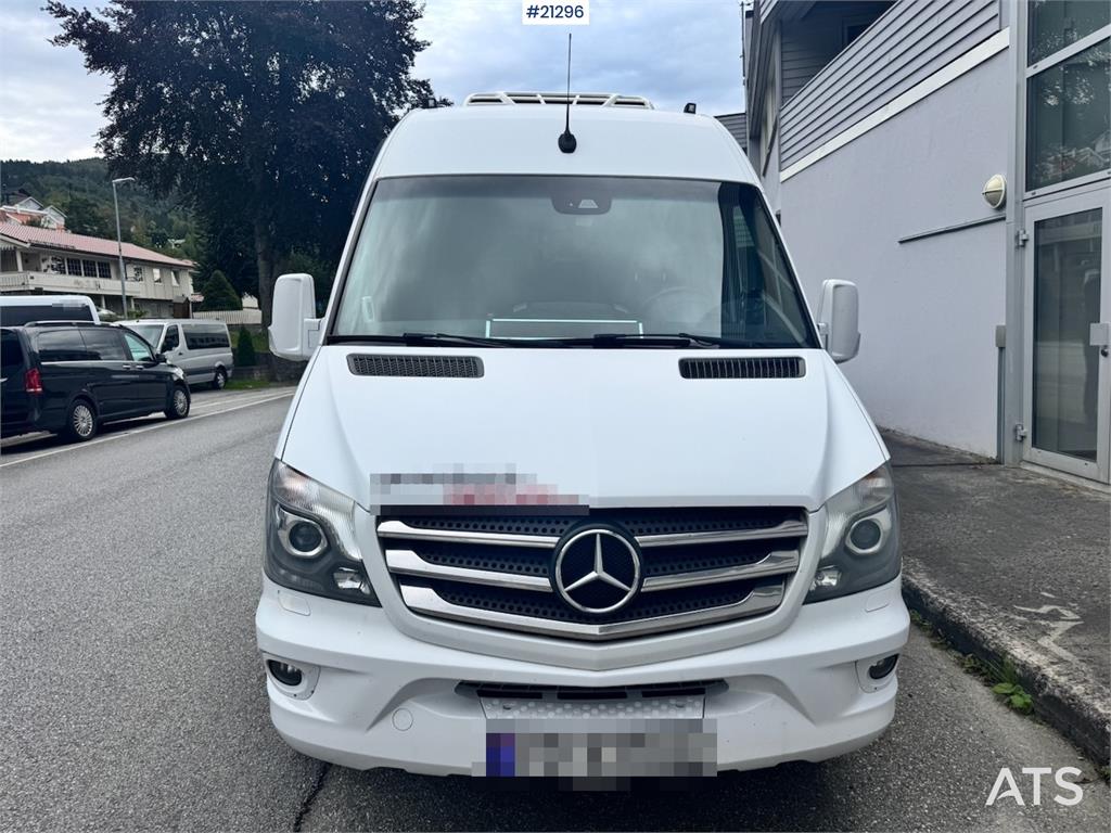 Mercedes-Benz Sprinter 519CDI Minibus. 21 seats.
