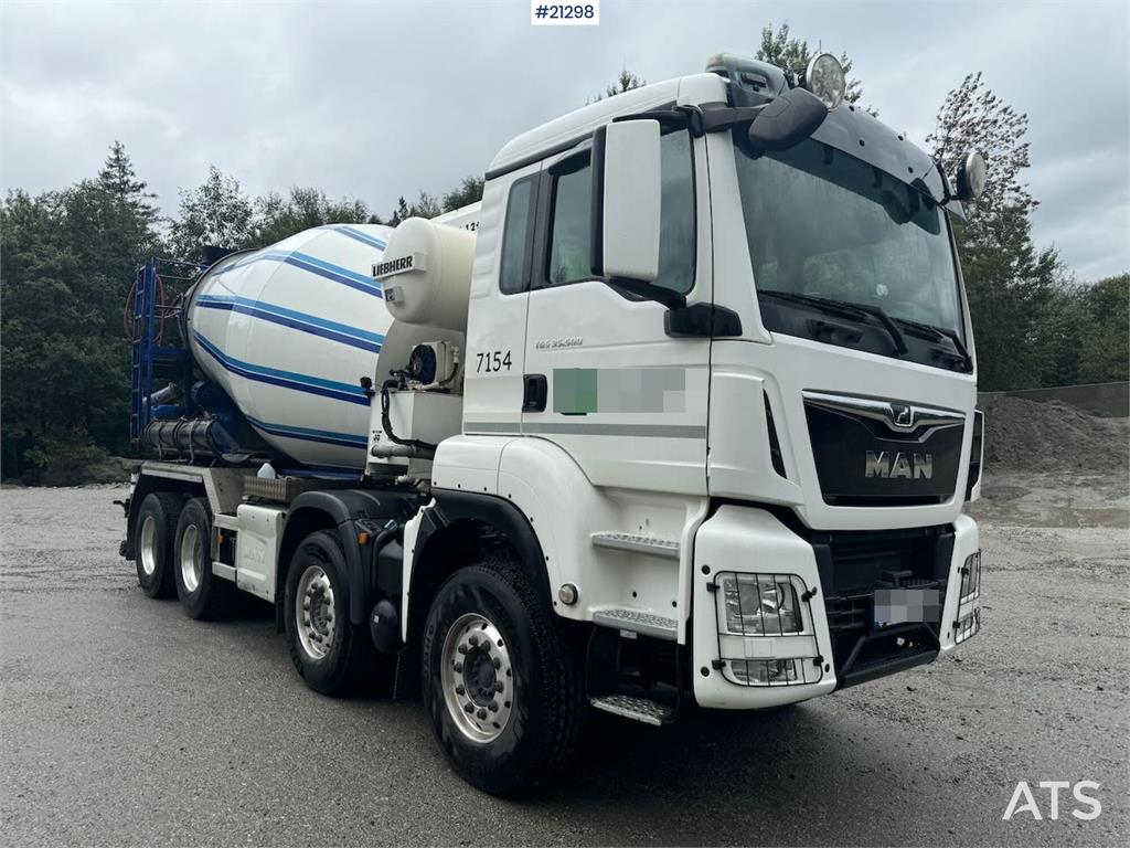 MAN TGS 35.500 Liebherr Concrete Mixer Truck with 10 m