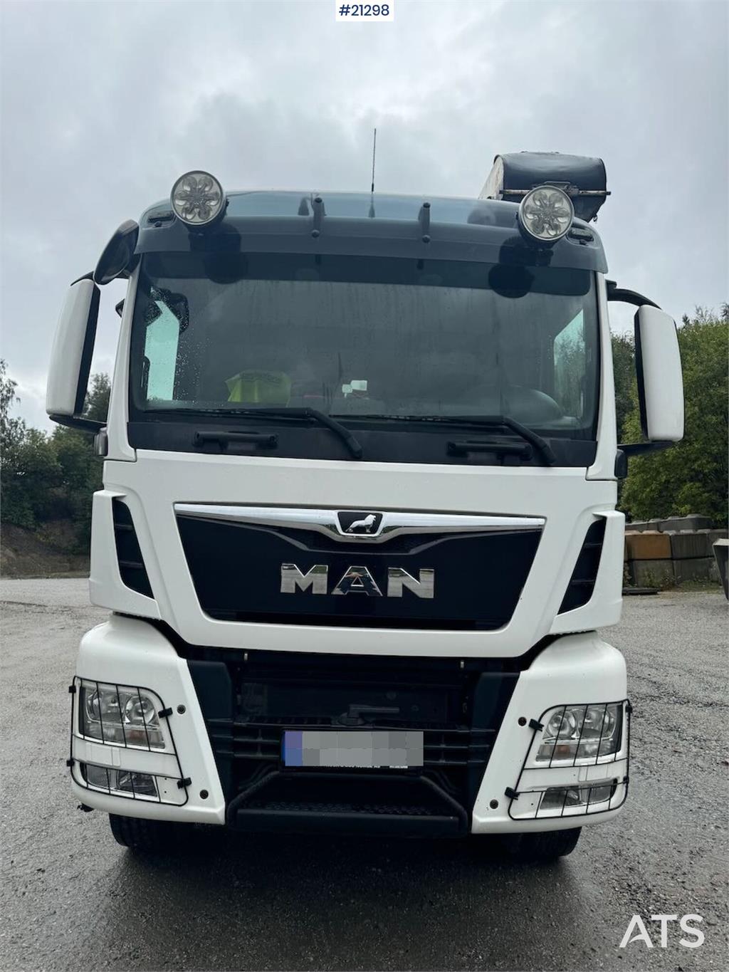 MAN TGS 35.500 Liebherr Concrete Mixer Truck with 10 m