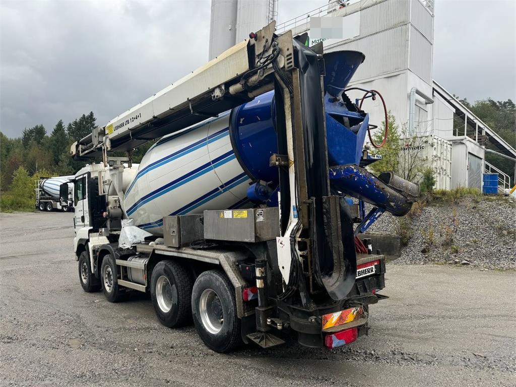 MAN TGS 35.500 Liebherr Concrete Mixer Truck with 10 m