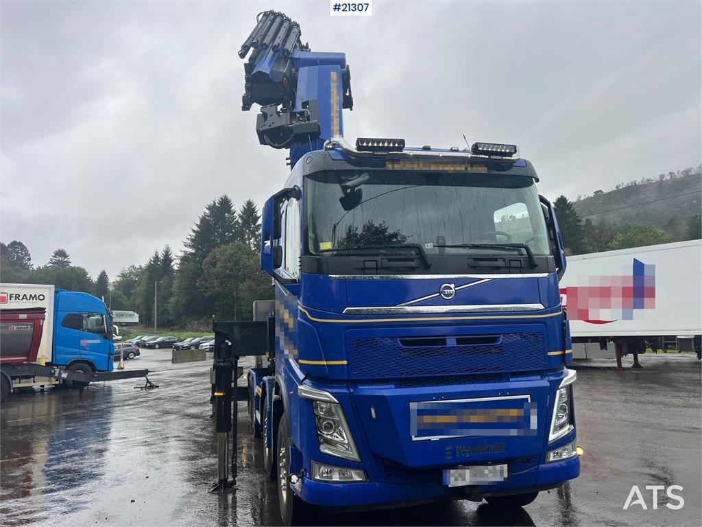Volvo FH 8x4 crane truck w/ 2017 165 t/m palfinger crane