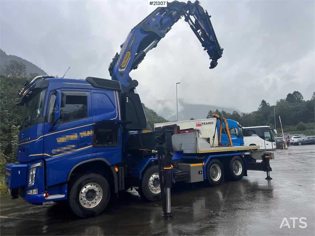Volvo FH 8x4 crane truck w/ 2017 165 t/m palfinger crane