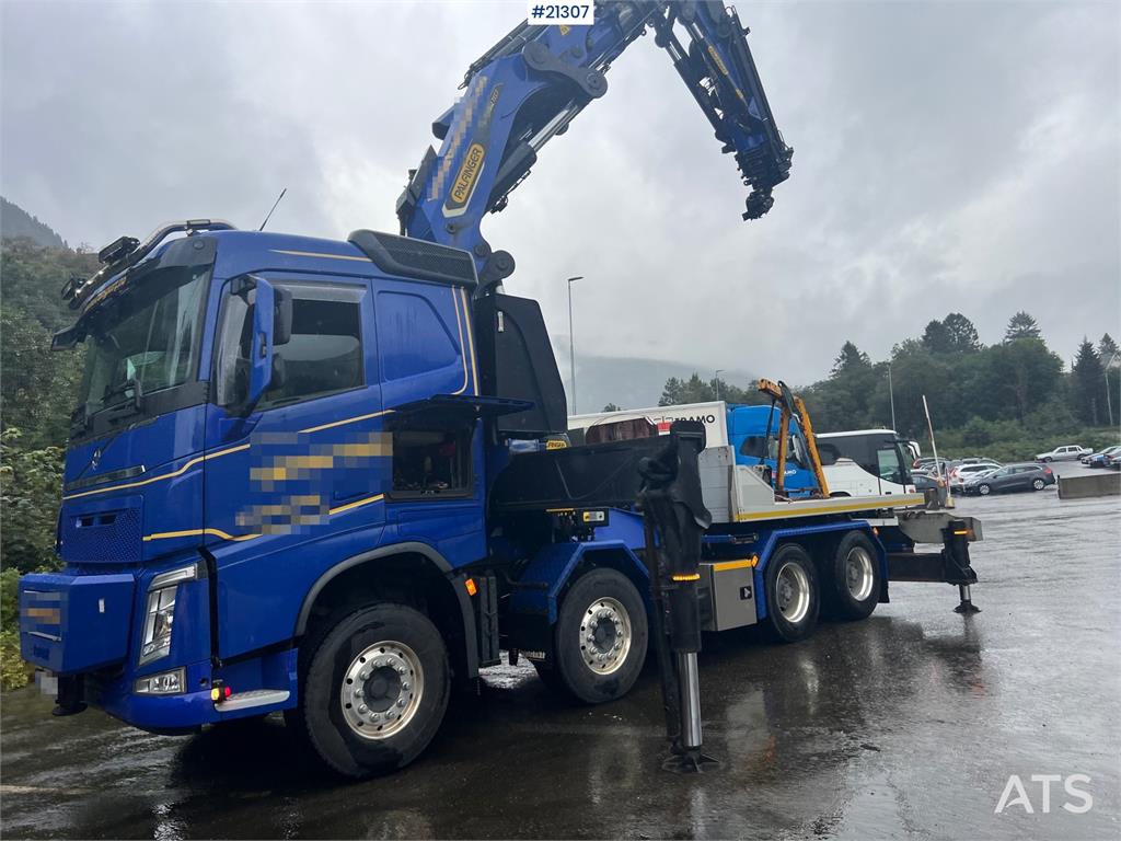 Volvo FH 8x4 crane truck w/ 2017 165 t/m palfinger crane
