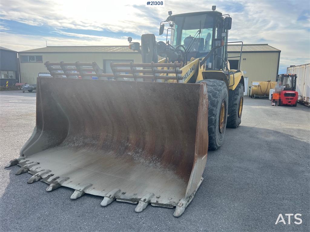 New Holland w270B