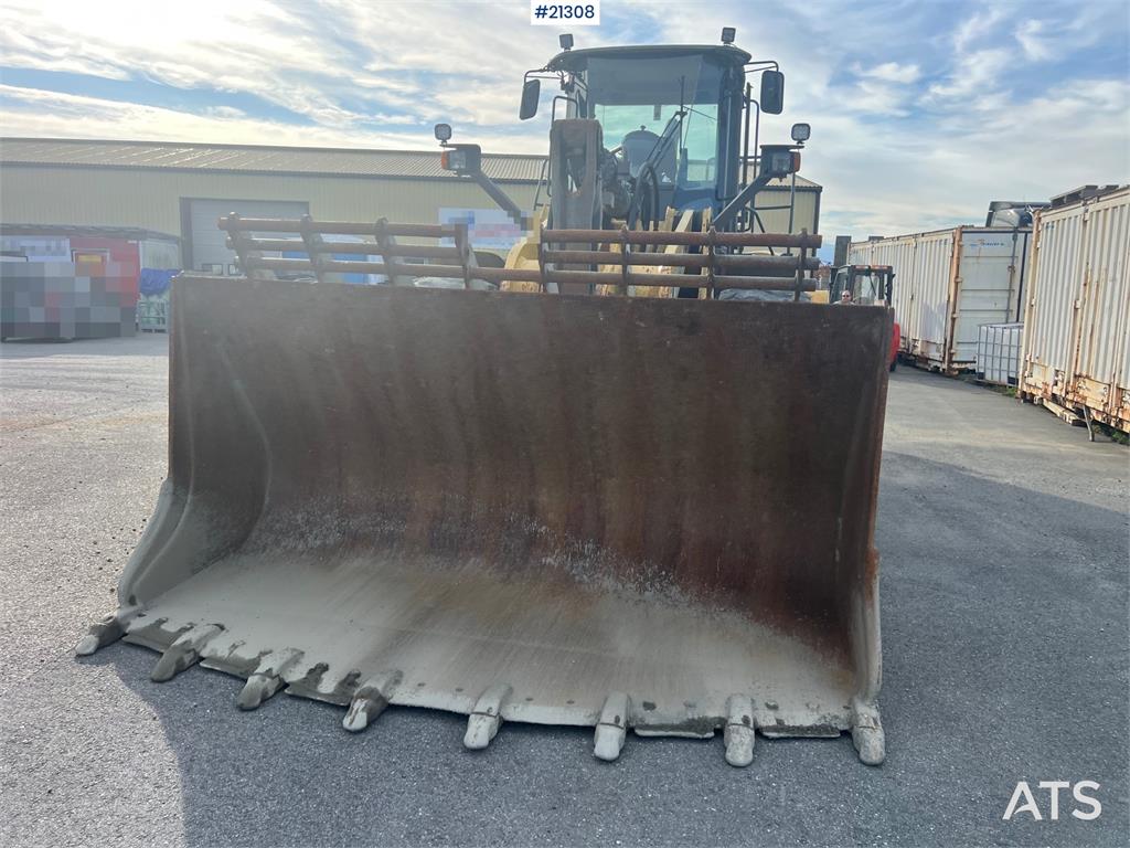 New Holland w270B
