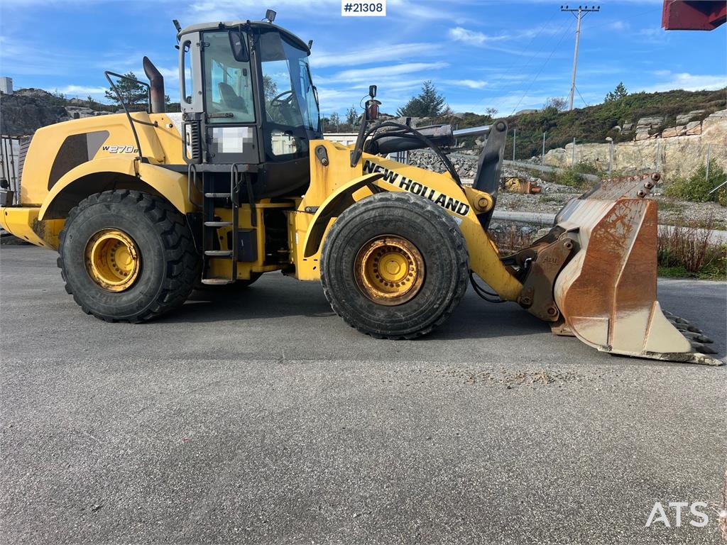 New Holland w270B