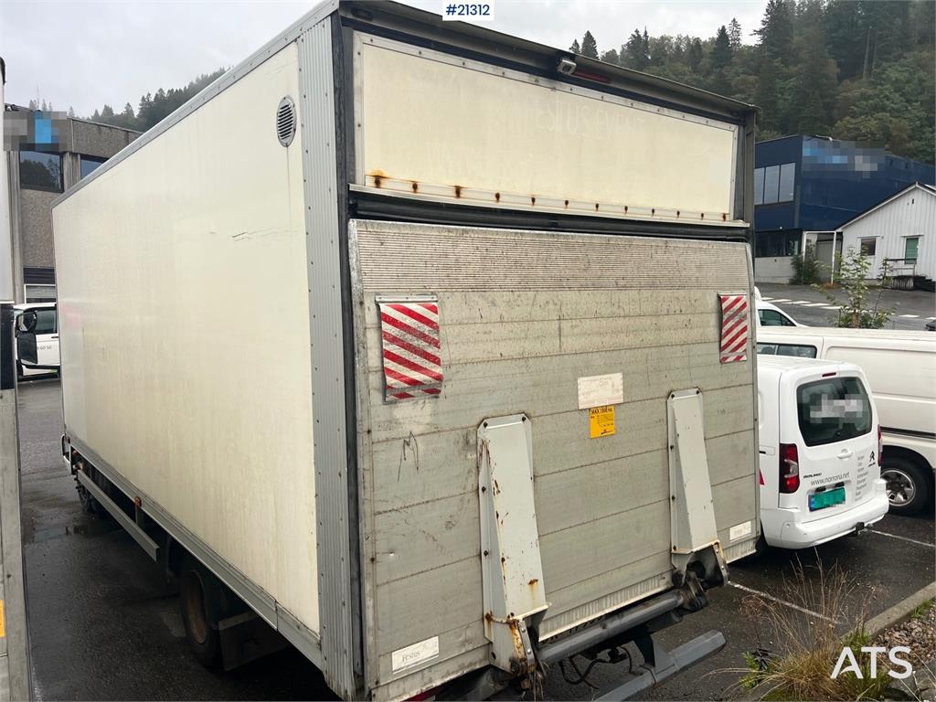 Iveco 80E22 skapbil m/ zepro lift rep.objekt