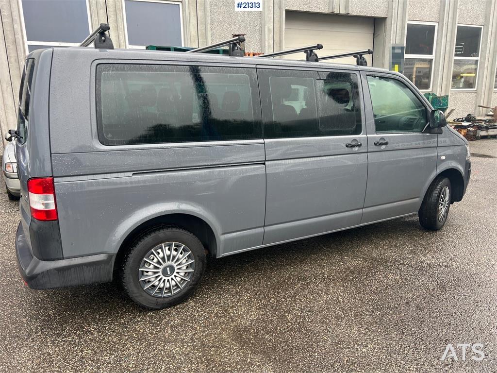 Volkswagen combi 9 seater minibus