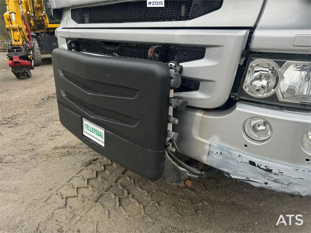 Scania R580 8x4 Plow rigged dump truck