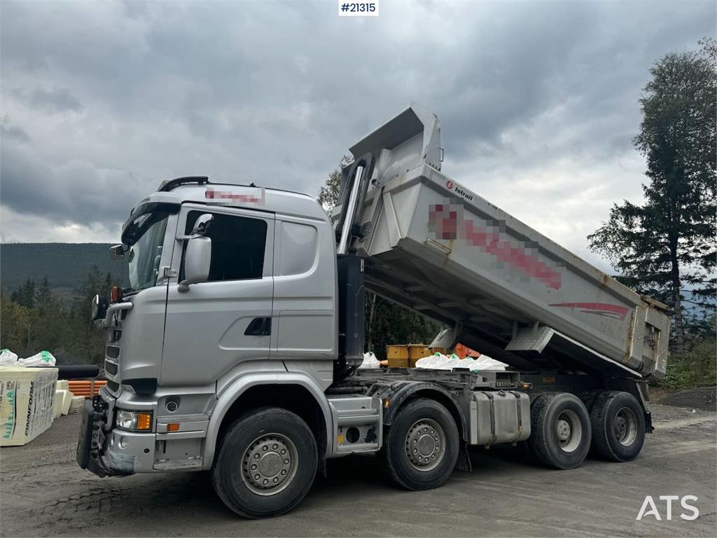 Scania R580 8x4 Plow rigged dump truck
