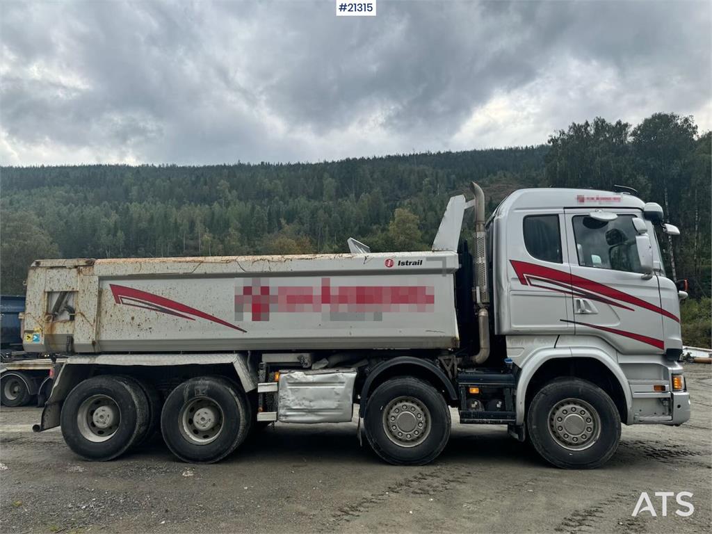 Scania R580 8x4 Plow rigged dump truck