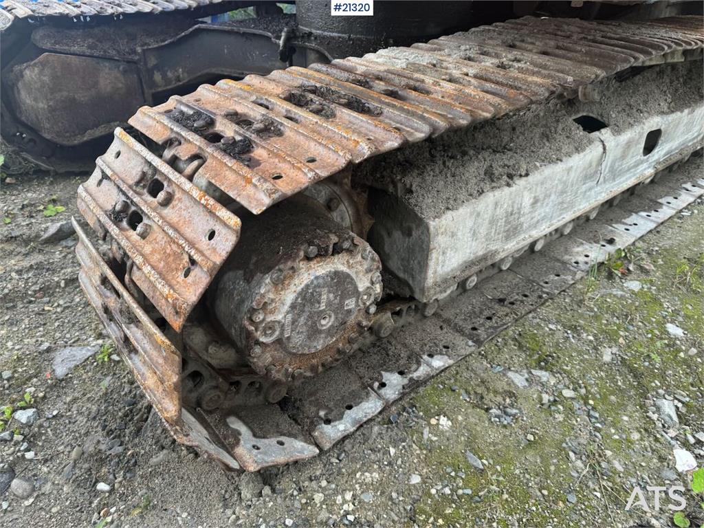 Hitachi EX60BL-3 Crawler excavator w/ power tilt and bucke