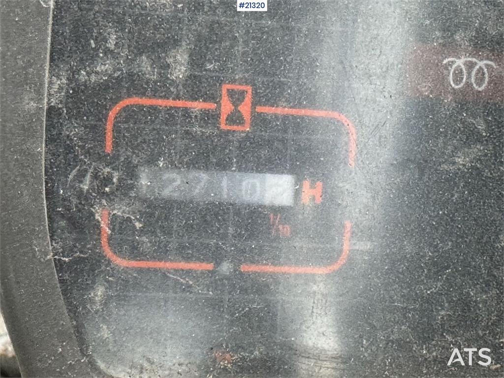 Hitachi EX60BL-3 Crawler excavator w/ power tilt and bucke