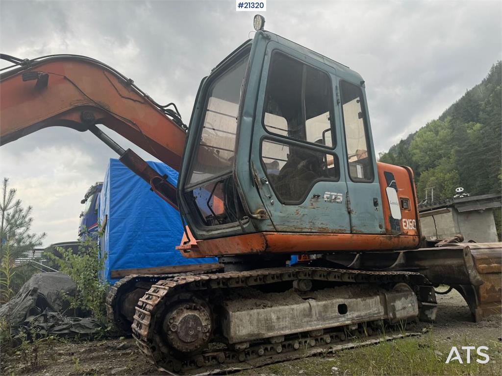Hitachi EX60BL-3 Crawler excavator w/ power tilt and bucke