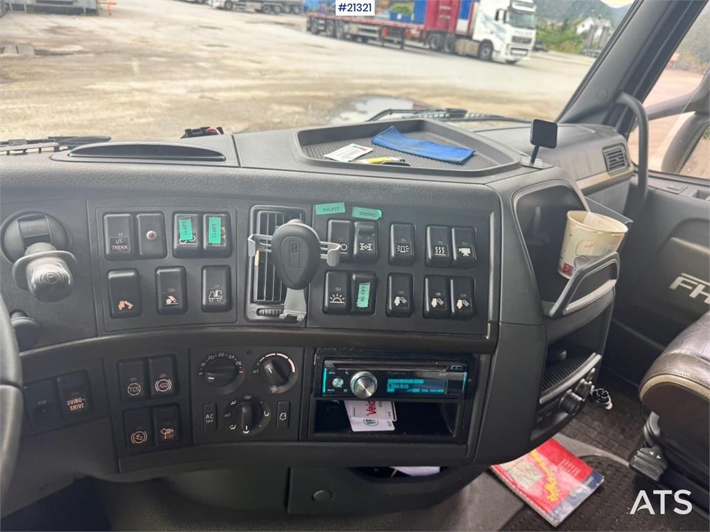 Volvo FH16 660 6x4 Truck w/ Hydraulics.