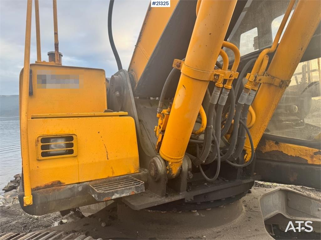 JCB JS200LC