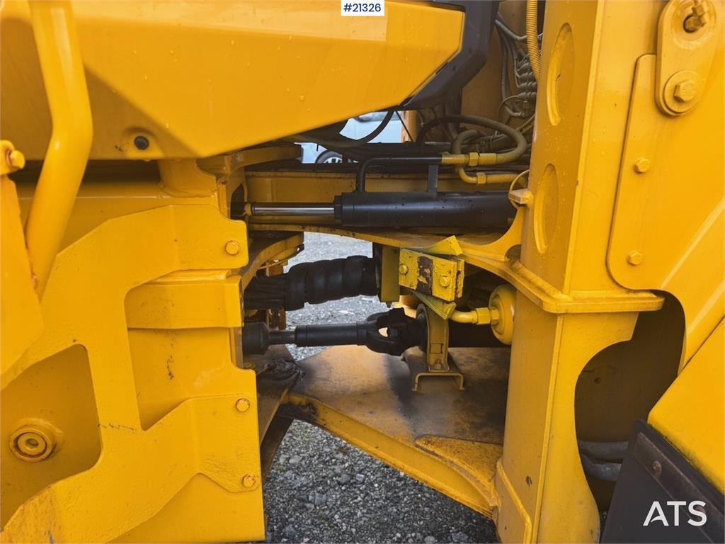 JCB 413K