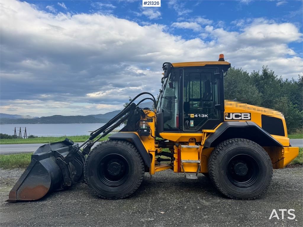 JCB 413K