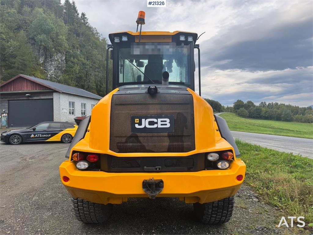 JCB 413K